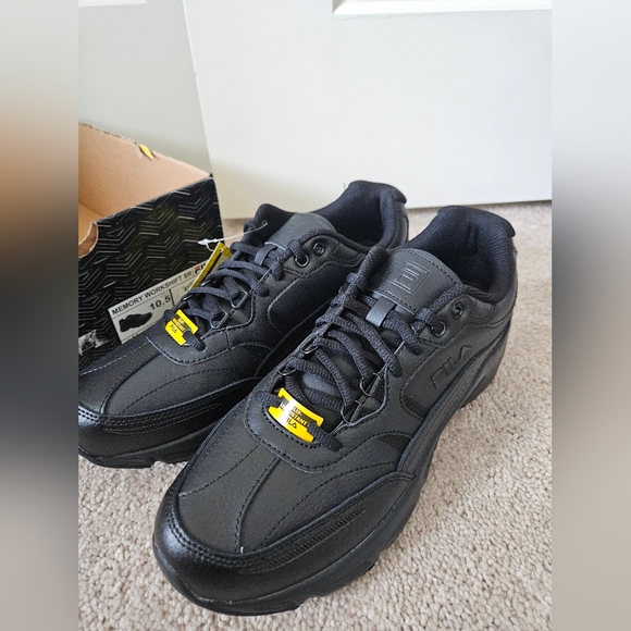 NEW IN BOX Fila Memory Workshift Slip Resistant Men's Shoes Black US Size 10.5 - Picture 2 of 11
